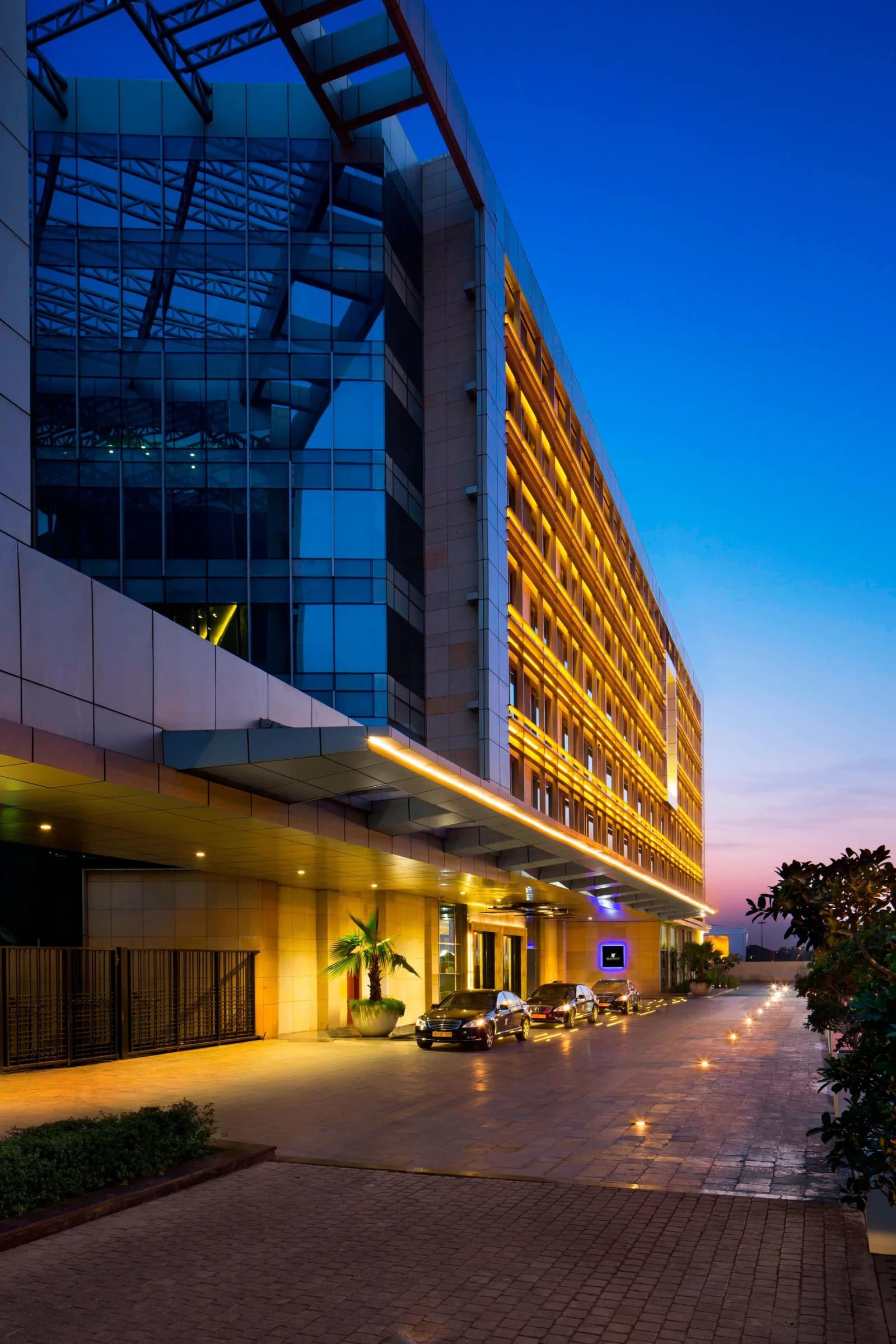 JW Marriott Hotel New Delhi Aerocity: Exterior
