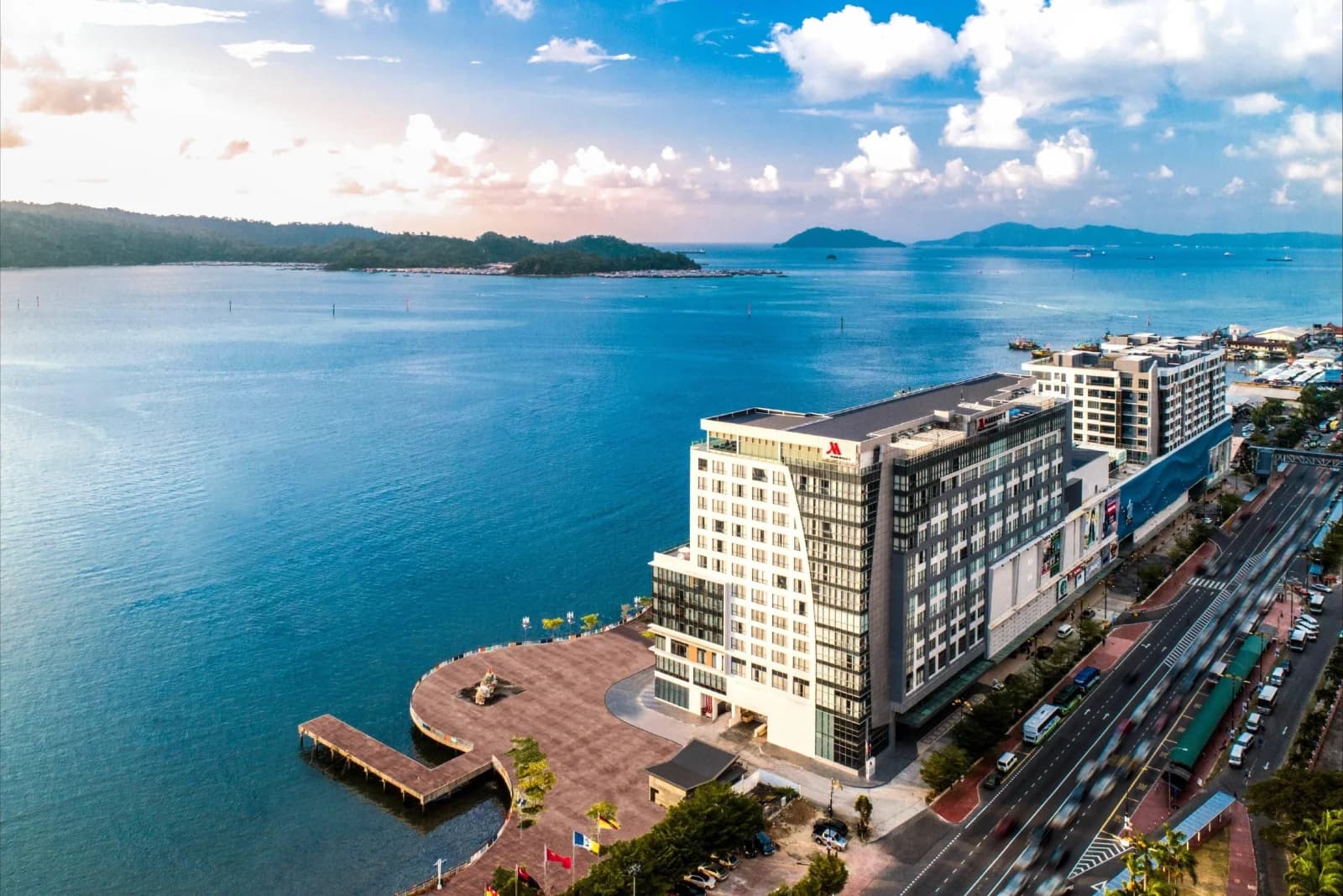 Kota Kinabalu Marriott Hotel: Exterior