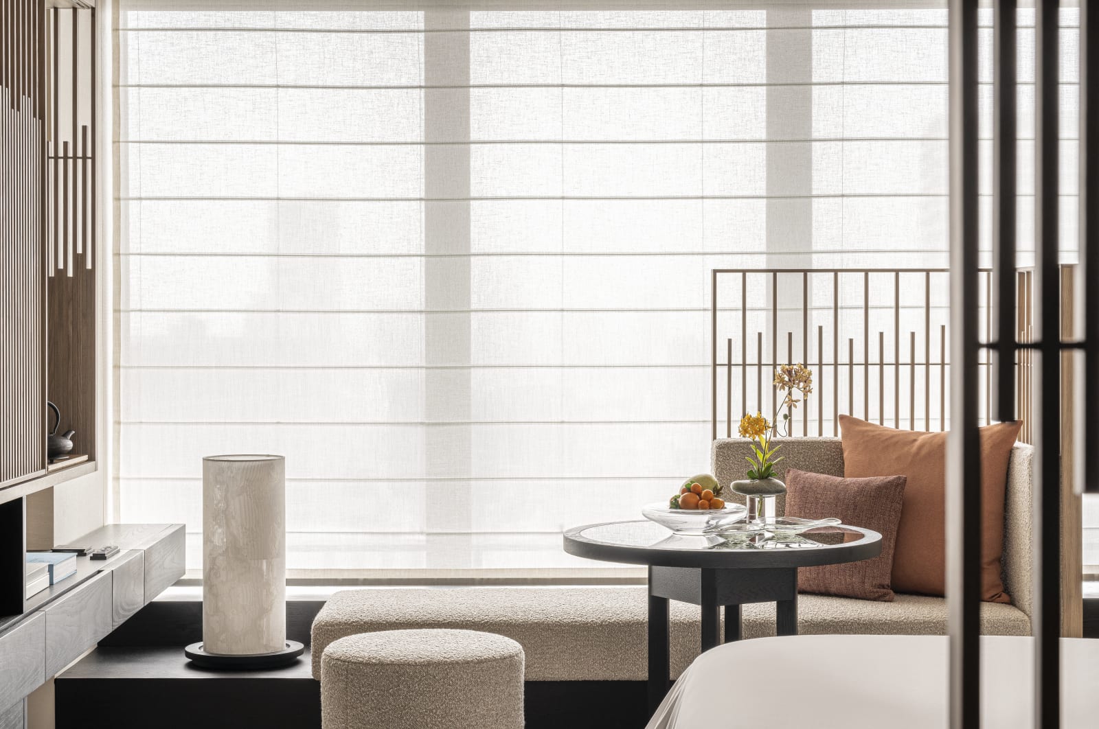 Four Seasons Hotel Osaka: Superior Room Interior Detail