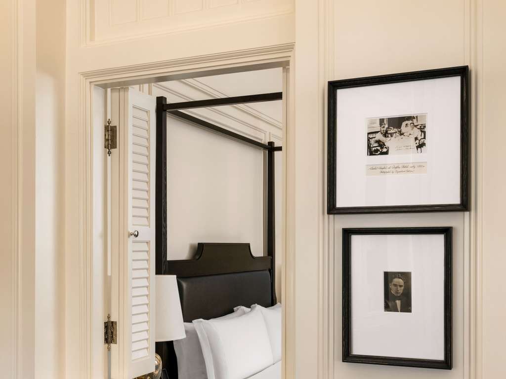 Personality Suite 2 Doubles at Raffles Singapore