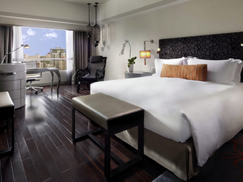 Luxury room Club Sofitel at Sofitel Saigon Plaza